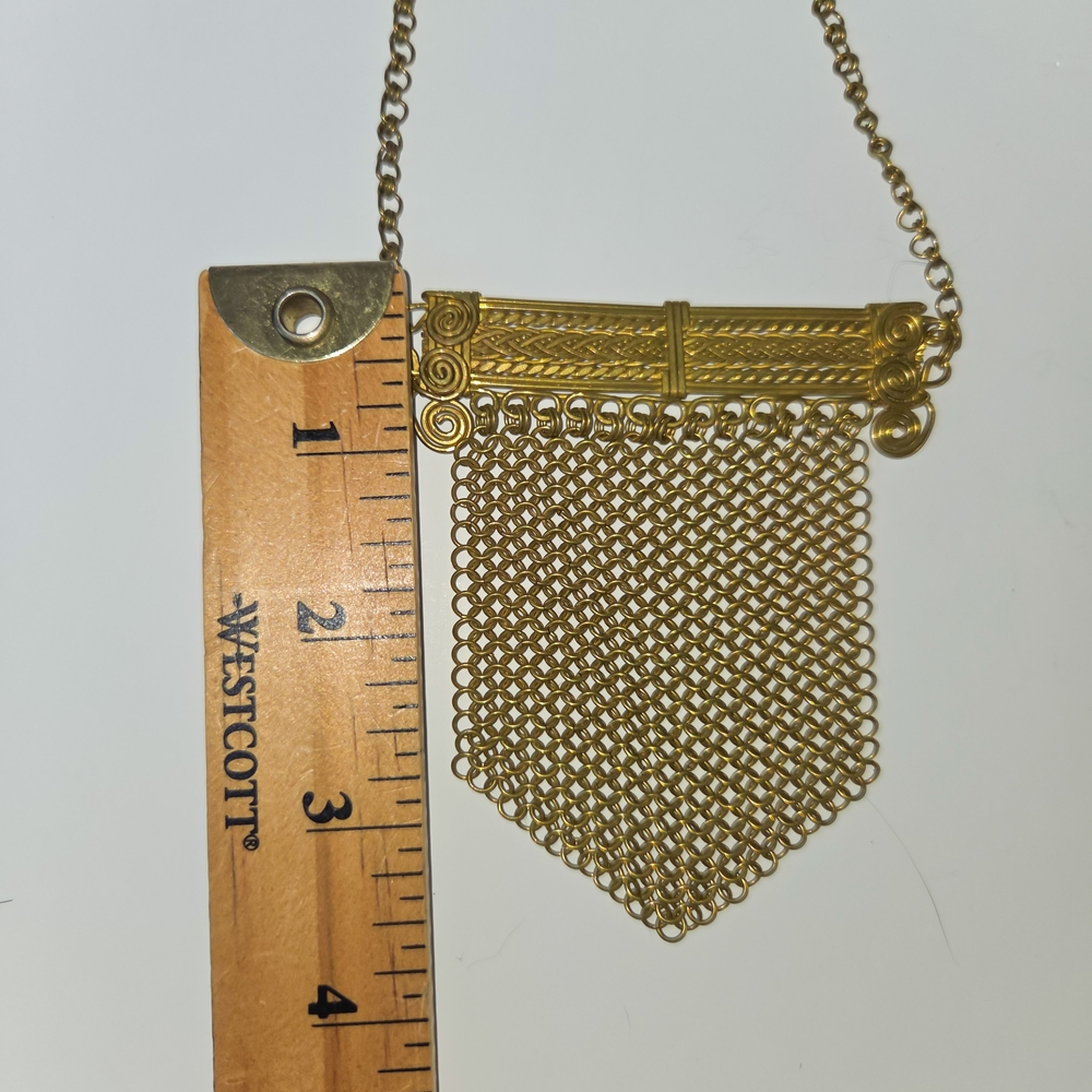 Vintage Brass Chainmail Gold Mesh Necklace - Picture 4 of 4